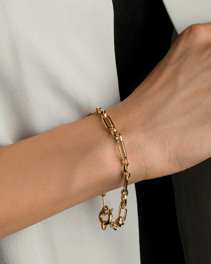 Women's Gold Bracelets Collection